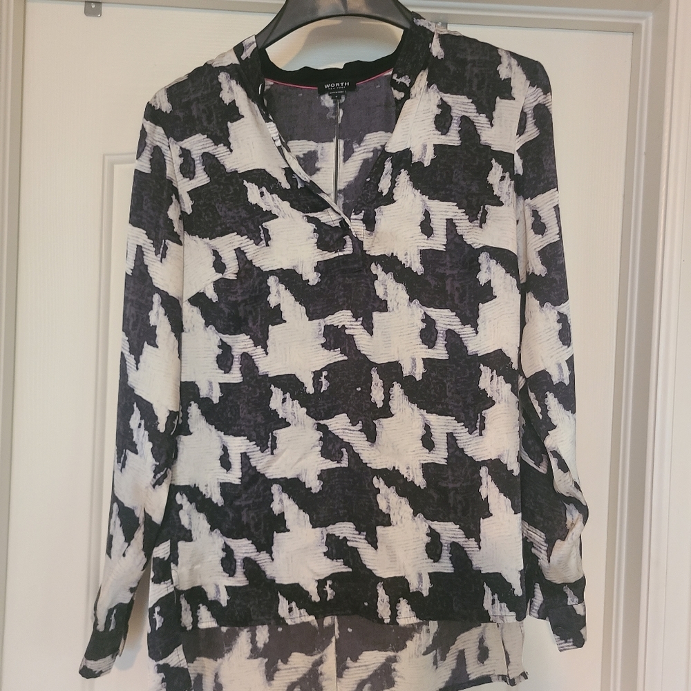 Worth New York 100% silk blouse